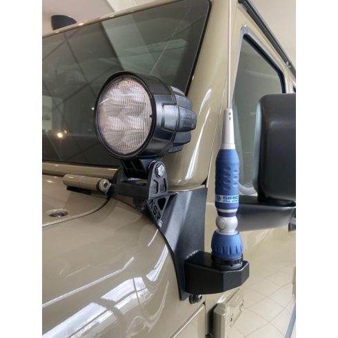 Tartós fényszóró és rádióantenna Jeep Wrangler JL 18- NSR az A-oszlop elején VA-ból 2 LED-hez, A-oszlop LED kockatartók elöl,