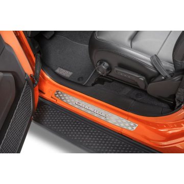  Rozsdamentes acél küszöbléc Jeep Wrangler Gladiator JT 20- Mopar 82215552AC rozsdamentes acél bejárati védőburkolatok 20-os Jeep Gladiatorhoz