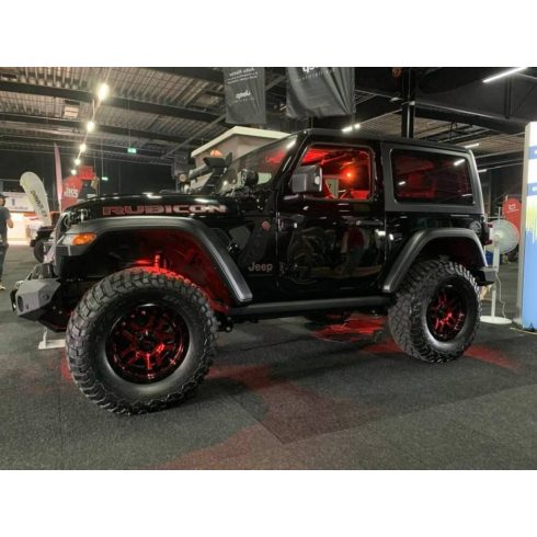 Alumínium felni 8,5 x 17 ET +18 KMC KM540 RECON fekete piros Jeep Wrangler JK / JL BJ 07-től KM54078550918 Fényes FEKETE PIROS TÜV-vel